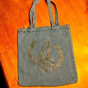 Maurices denim tote bag - with horseshoe decal on front NWT